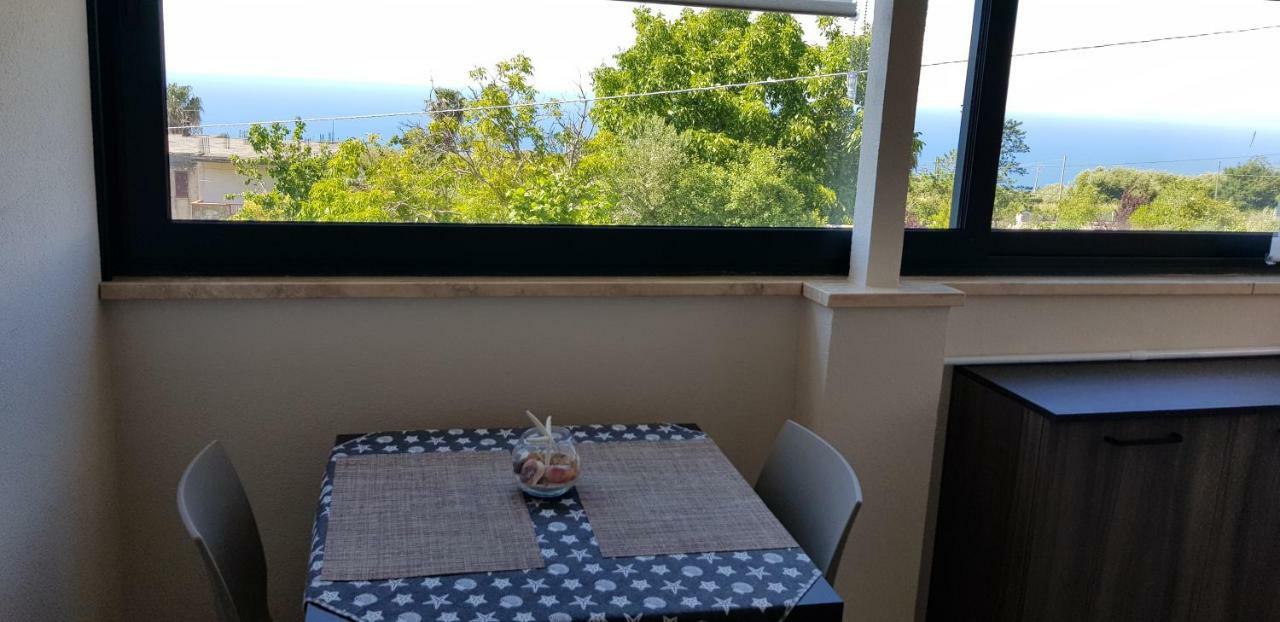 B&B La Casa Di Martina Zambrone Buitenkant foto